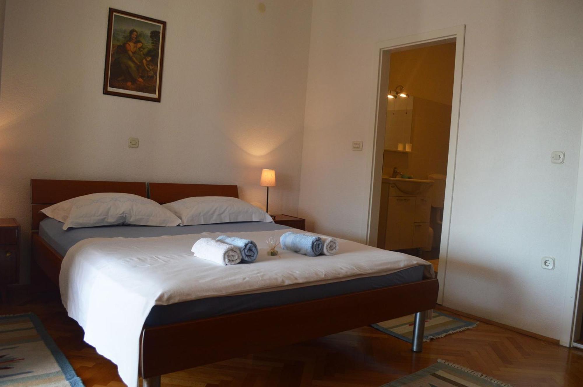 Apartments With A Parking Space Makarska - 11361 Rom bilde